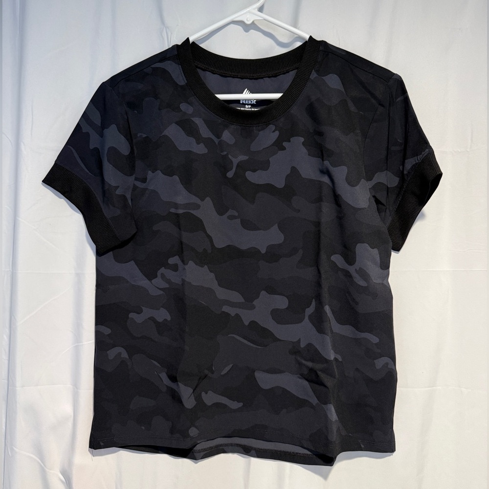 Women’s Reebok Black Camo athletic shirt - size Small - like new
